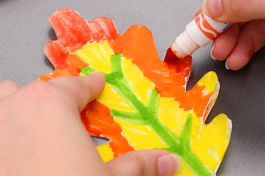 coffee filter leaves kids craft instruction image 8