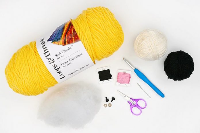 easy-crochet-bee-tutorial-for-kids-instruction-1 crochet bee crochet yarn craft instruction image 1