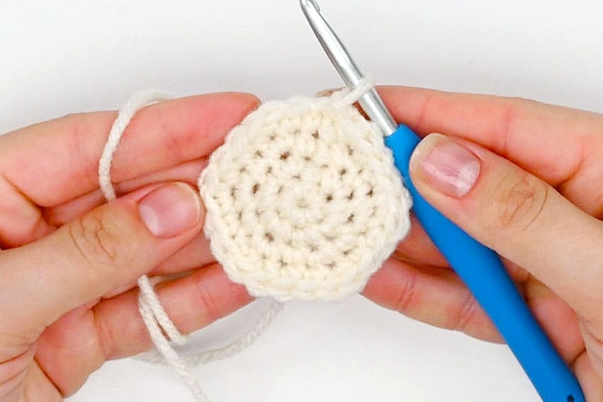 crochet bee crochet yarn craft instruction image 23