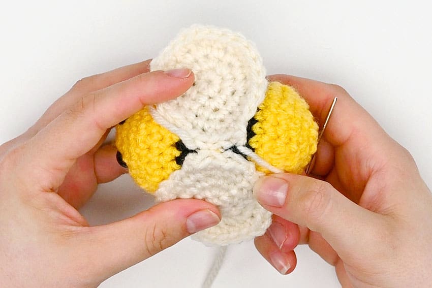 crochet bee crochet yarn craft instruction image 27