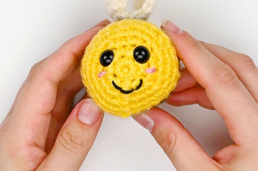 crochet bee crochet yarn craft instruction image 32