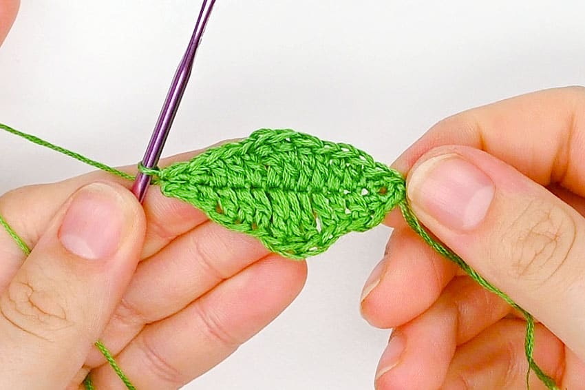 crochet bookmark crochet yarn craft instruction image 16
