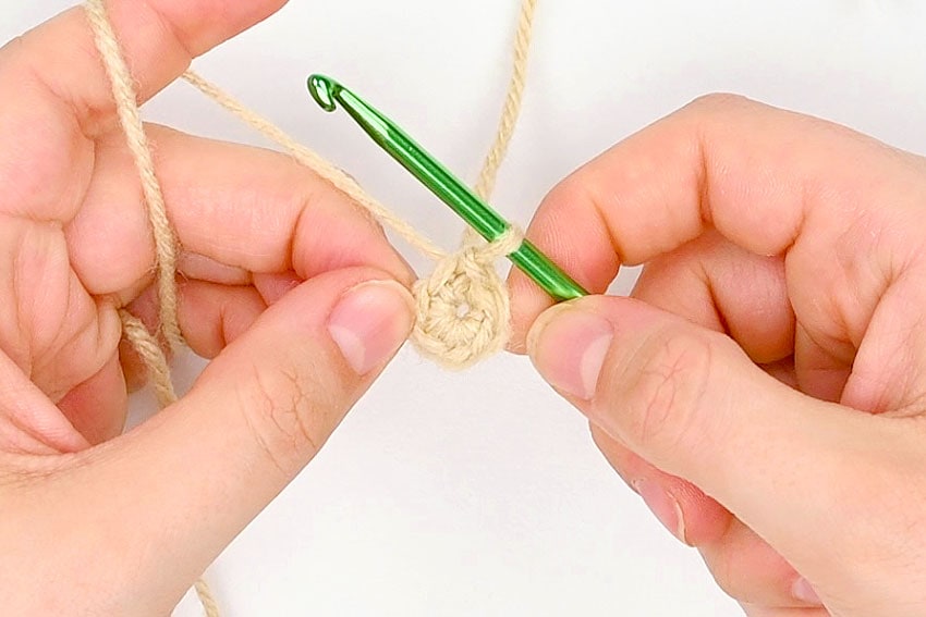 crochet bunny basket crochet yarn craft instruction image 2