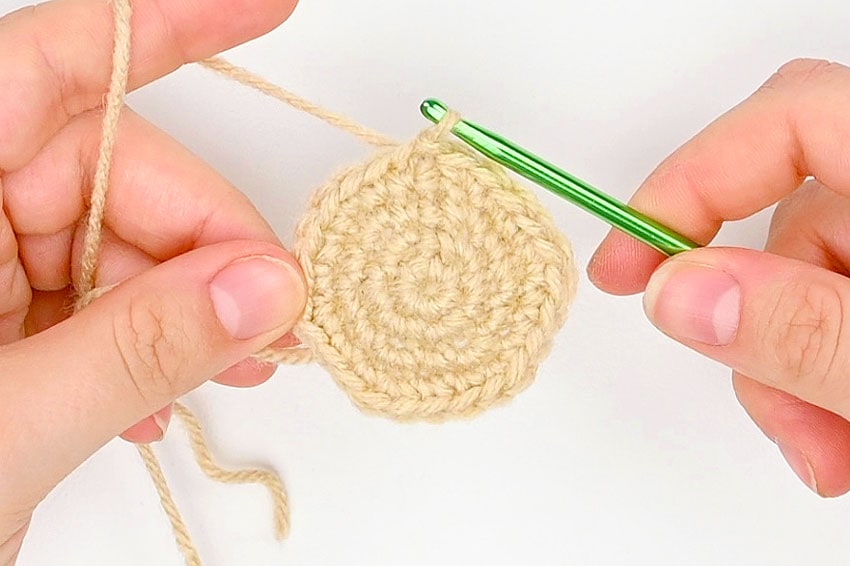 crochet bunny basket crochet yarn craft instruction image 5