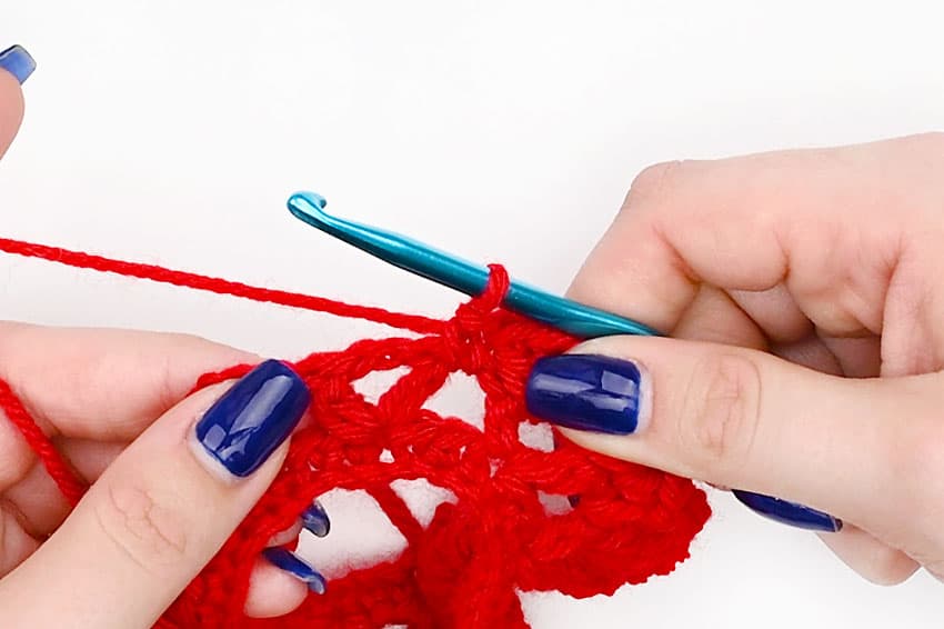 crochet rose crochet yarn craft instruction image 12