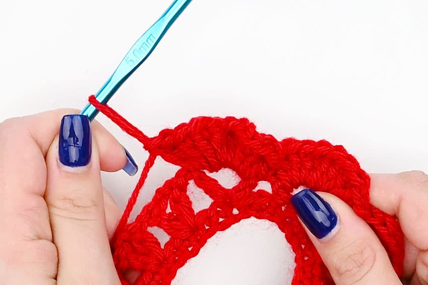crochet rose crochet yarn craft instruction image 13
