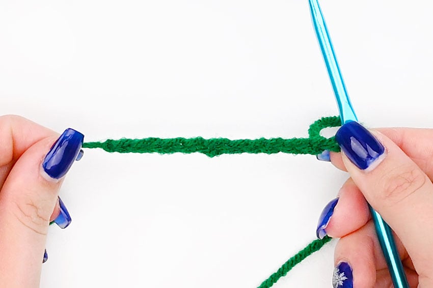 crochet rose crochet yarn craft instruction image 19