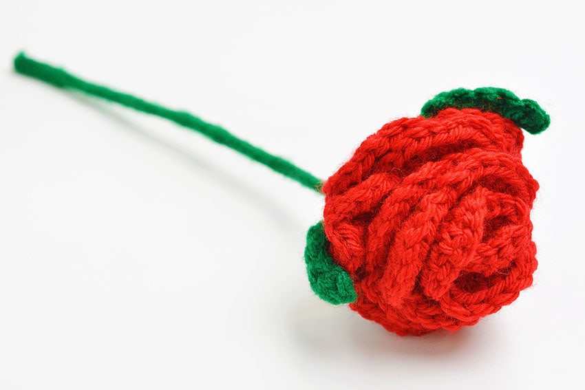 crochet rose crochet yarn craft instruction image 35