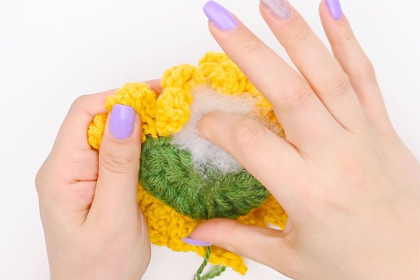 crochet sunflower crochet yarn craft instruction image 26