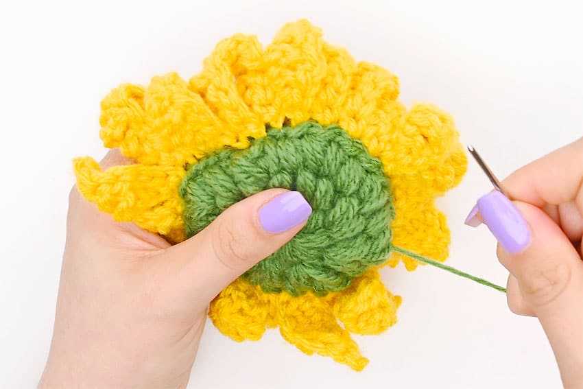 crochet sunflower crochet yarn craft instruction image 28