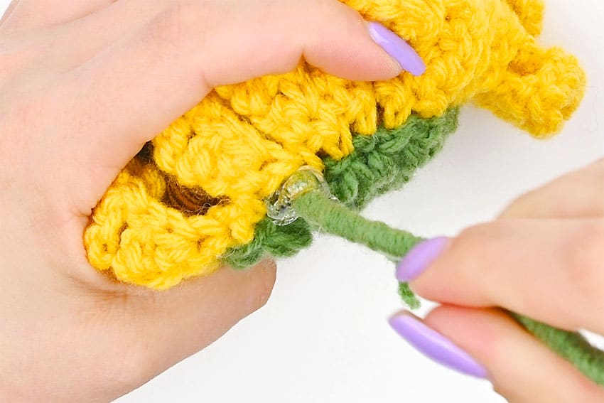 crochet sunflower crochet yarn craft instruction image 30
