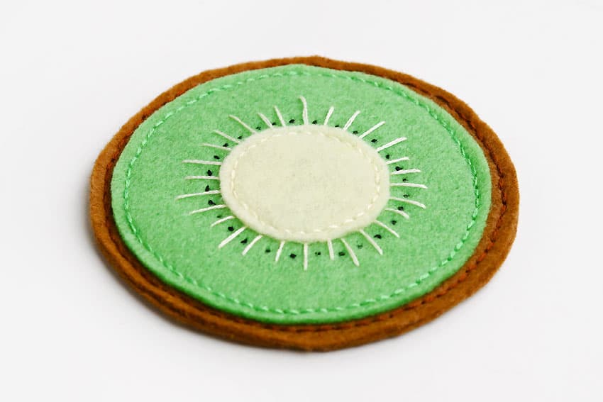 felt fruit coasters kids craft instruction image 10