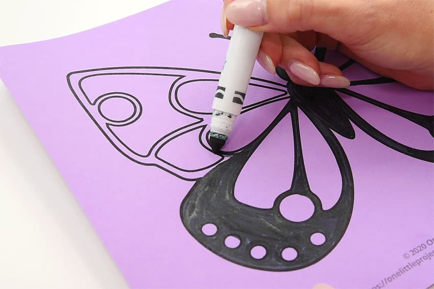 flapping butterfly kids craft instruction image 2
