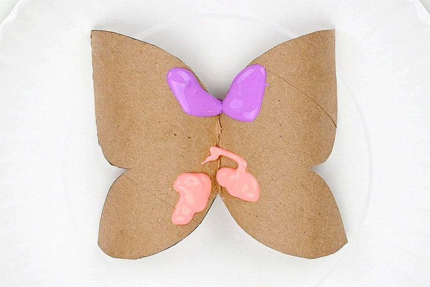paper roll butterfly paper craft instruction image 8