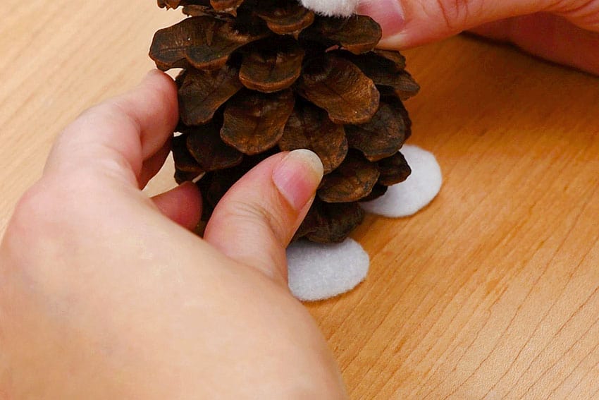 pine cone bunnies kids craft instruction image 15