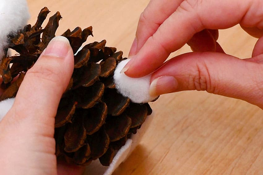 pine cone bunnies kids craft instruction image 17