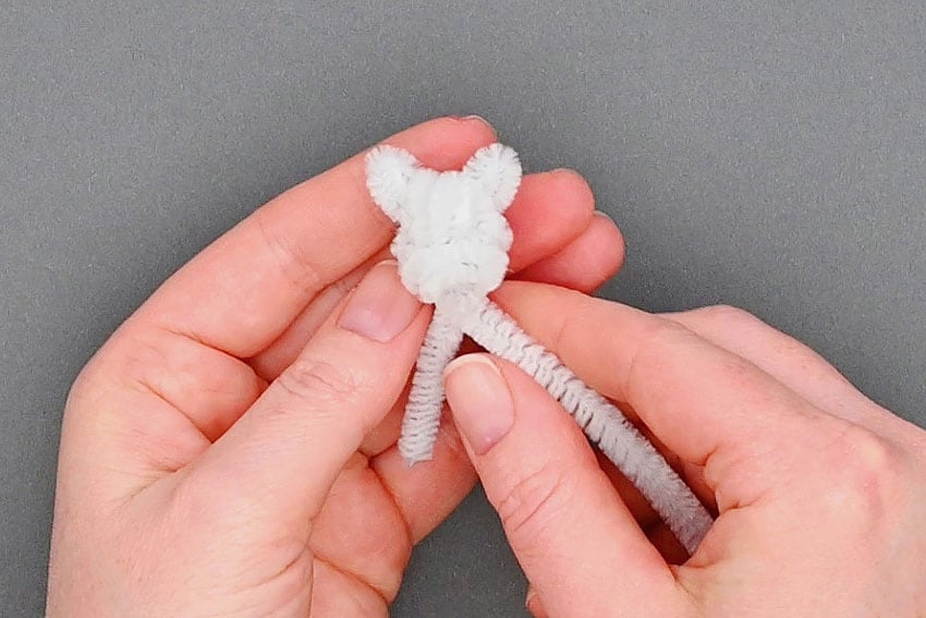 pipe cleaner dog kids craft instruction image 8