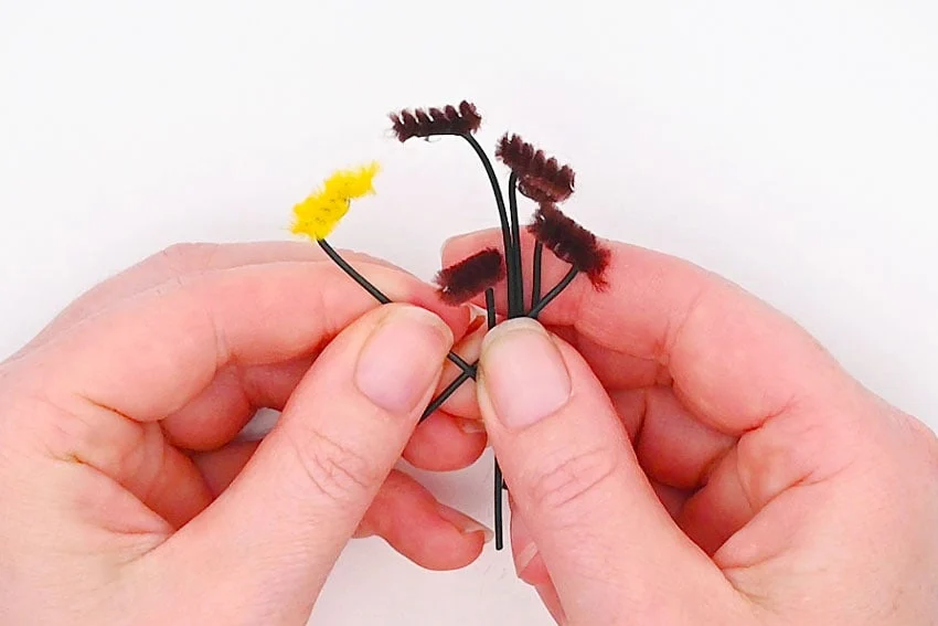 pipe cleaner lily kids craft instruction image 13
