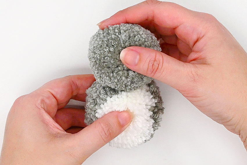 pom pom cat crochet yarn craft instruction image 21