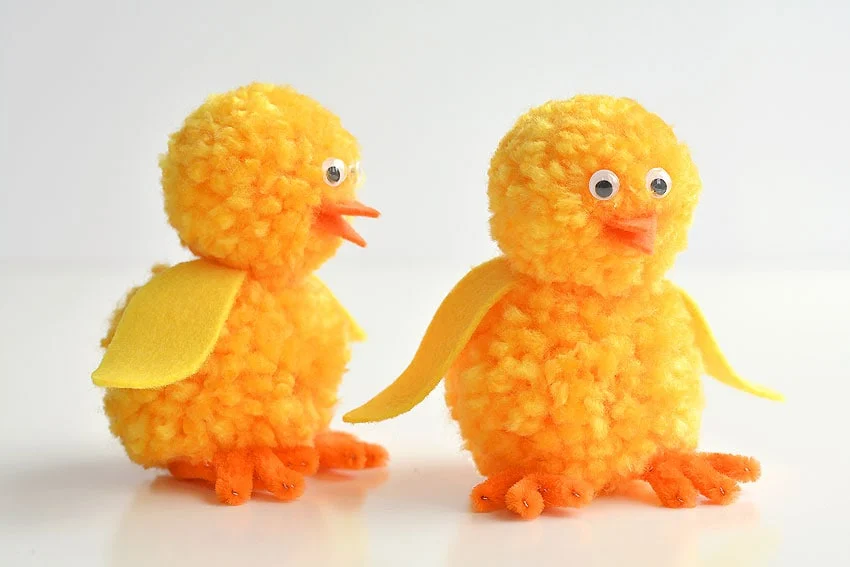 pom pom chicks crochet yarn craft instruction image 21