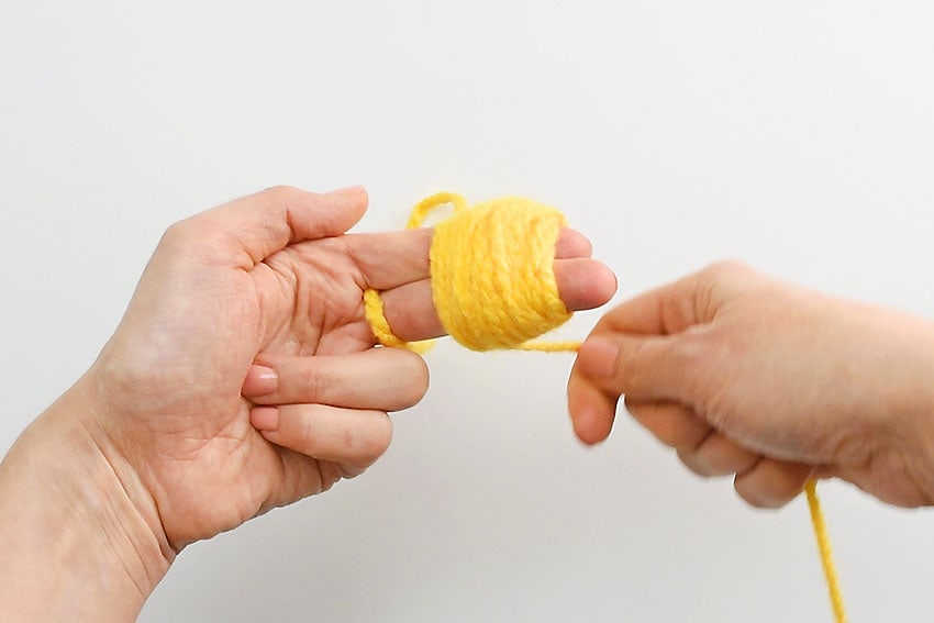 pom pom chicks crochet yarn craft instruction image 7