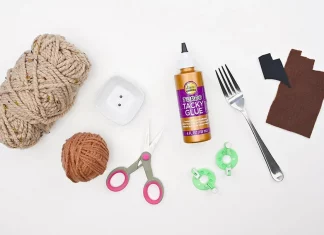 Easy Pom Pom Otter Tutorial for Kids pom pom otter crochet yarn craft instruction image 1