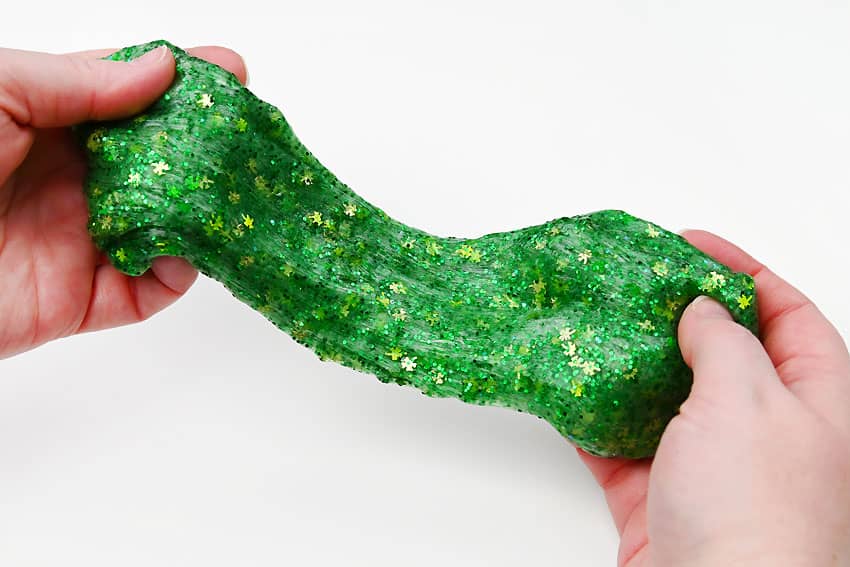 st patricks day slime kids craft instruction image 11