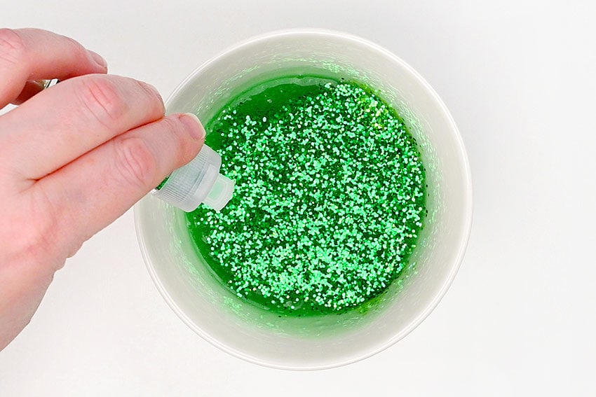 st patricks day slime kids craft instruction image 5