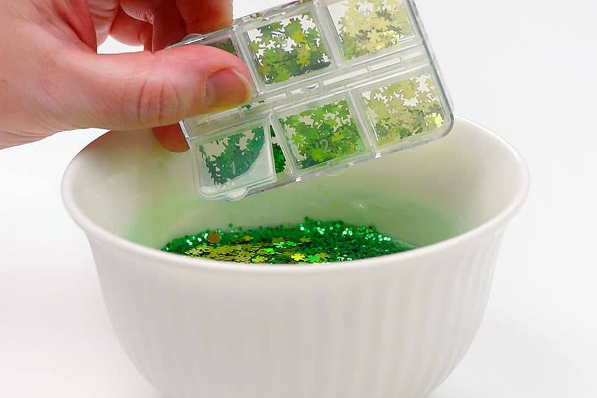 st patricks day slime kids craft instruction image 6