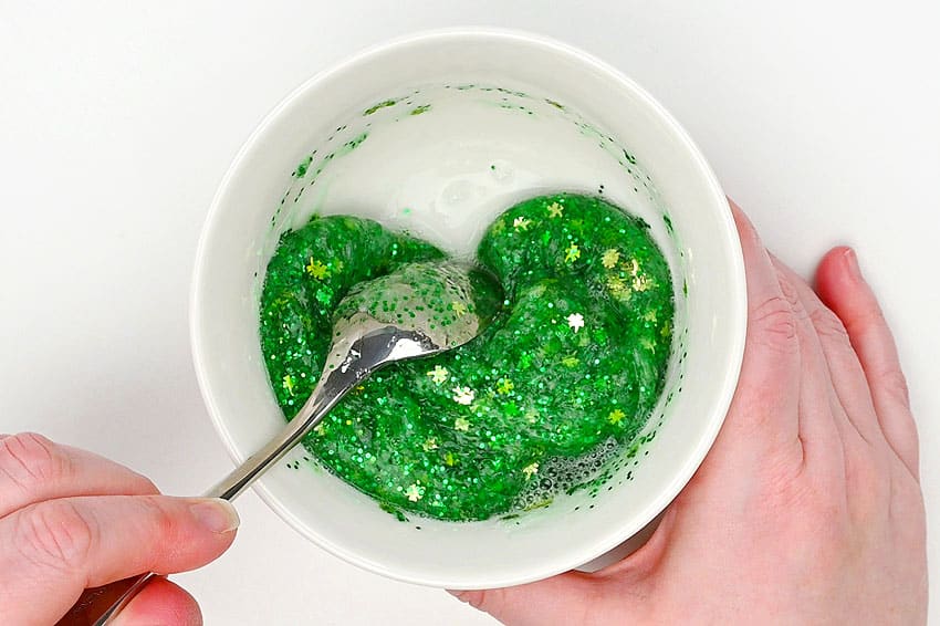 st patricks day slime kids craft instruction image 8