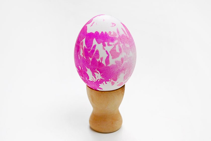 tissue paper dyed easter eggs paper craft instruction image 11