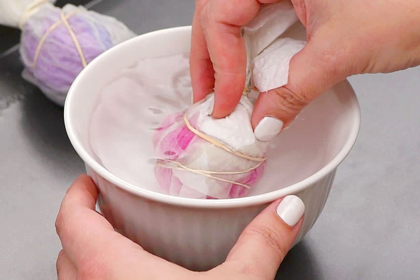tissue paper dyed easter eggs paper craft instruction image 9
