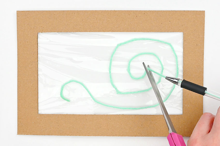 yarn pen painting hack crochet yarn craft instruction image 11