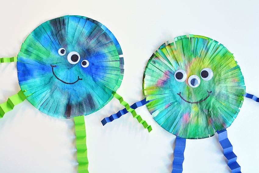 autumn leaf butterflies and dragonflies kids craft instruction image 15
