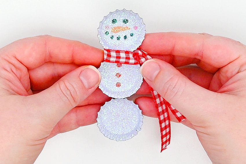 bottle cap snowman kids craft instruction image 14