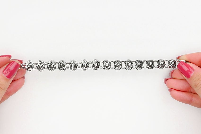 chainmail bracelet kids craft instruction image 15
