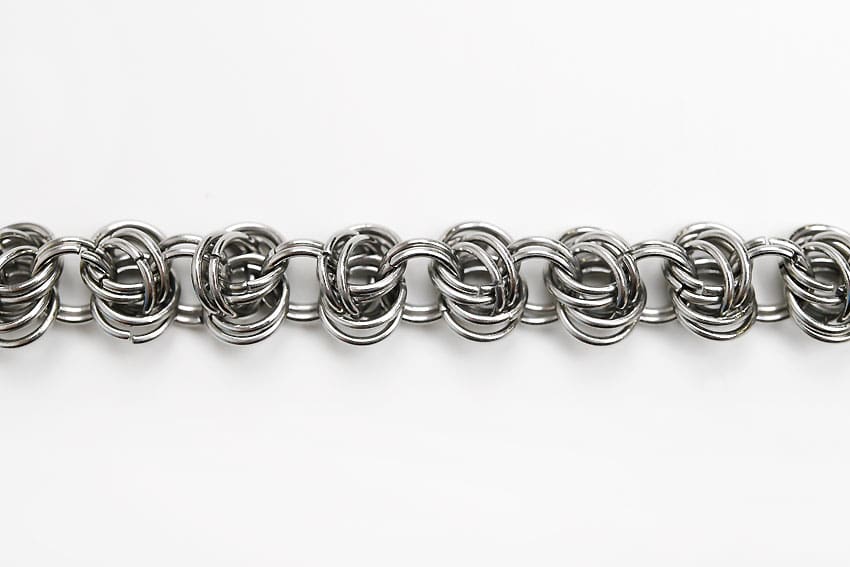 chainmail bracelet kids craft instruction image 16