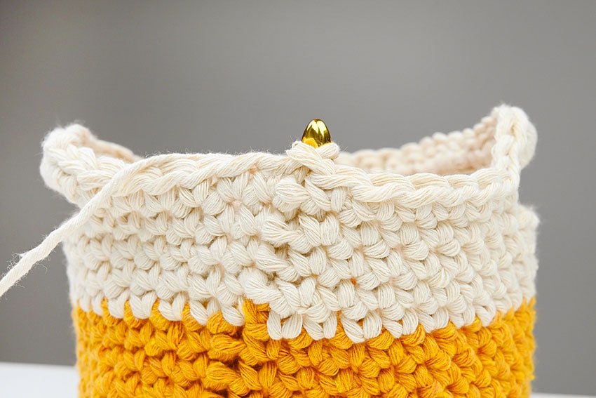 crochet basket crochet yarn craft instruction image 21