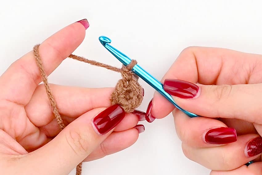 crochet football crochet yarn craft instruction image 3