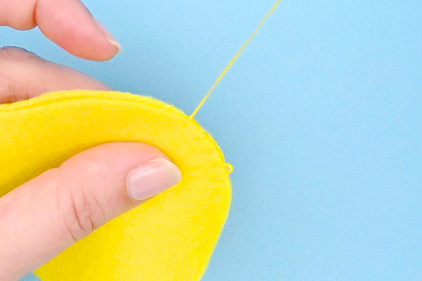 felt chick pattern kids craft instruction image 8