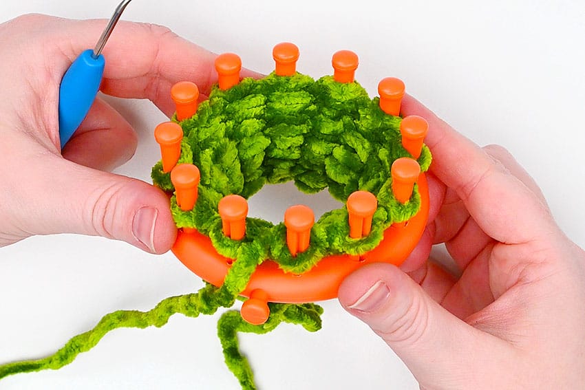 loom knit pickle crochet yarn craft instruction image 14