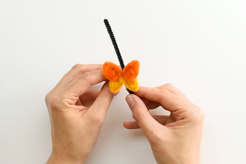 pipe cleaner butterfly rings kids craft instruction image 10