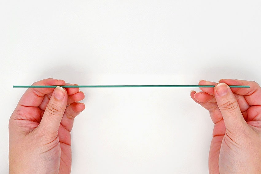 pipe cleaner tulip kids craft instruction image 15
