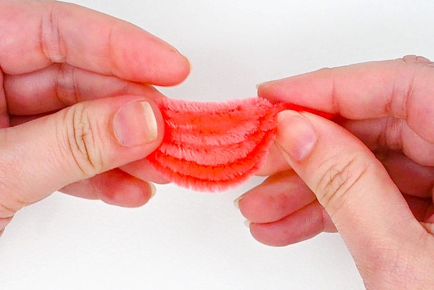 pipe cleaner tulip kids craft instruction image 7
