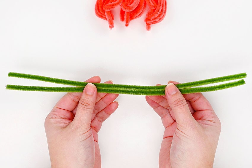 pipe cleaner tulip kids craft instruction image 9
