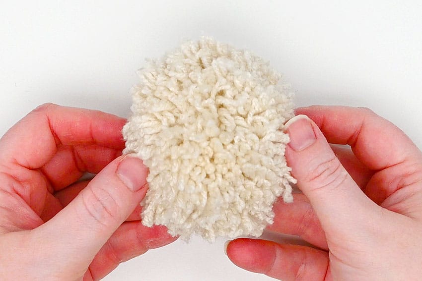 pom pom dog crochet yarn craft instruction image 10