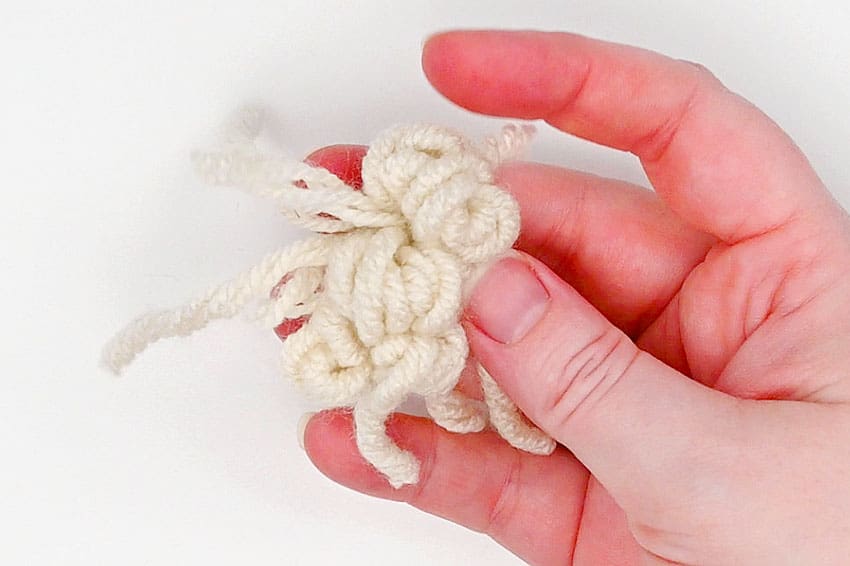 pom pom dog crochet yarn craft instruction image 22