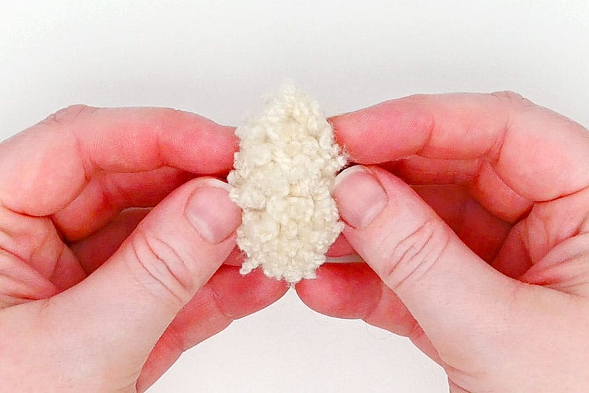 pom pom dog crochet yarn craft instruction image 23