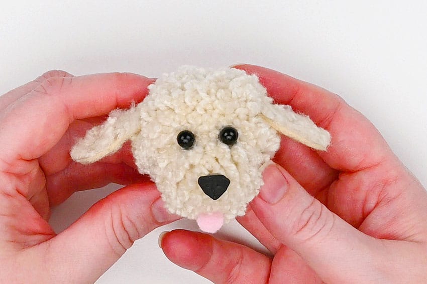 pom pom dog crochet yarn craft instruction image 32