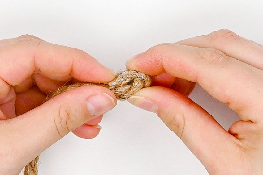 twine bunny crochet yarn craft instruction image 3